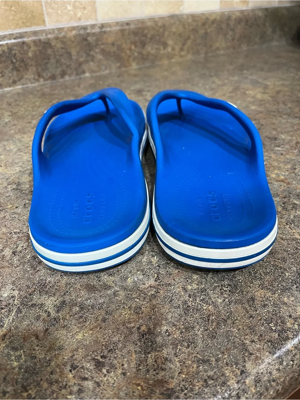 CROCS sporty comfortable